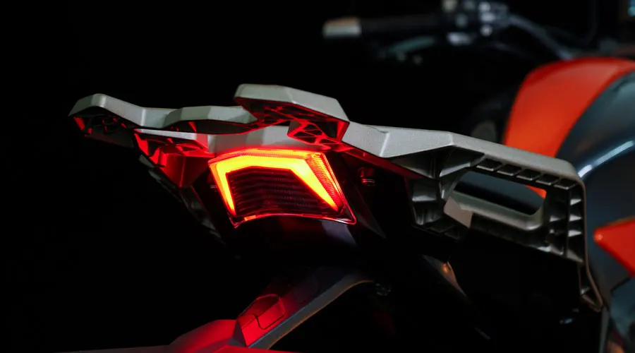 Piloto trasero LED de la Zontes 350T